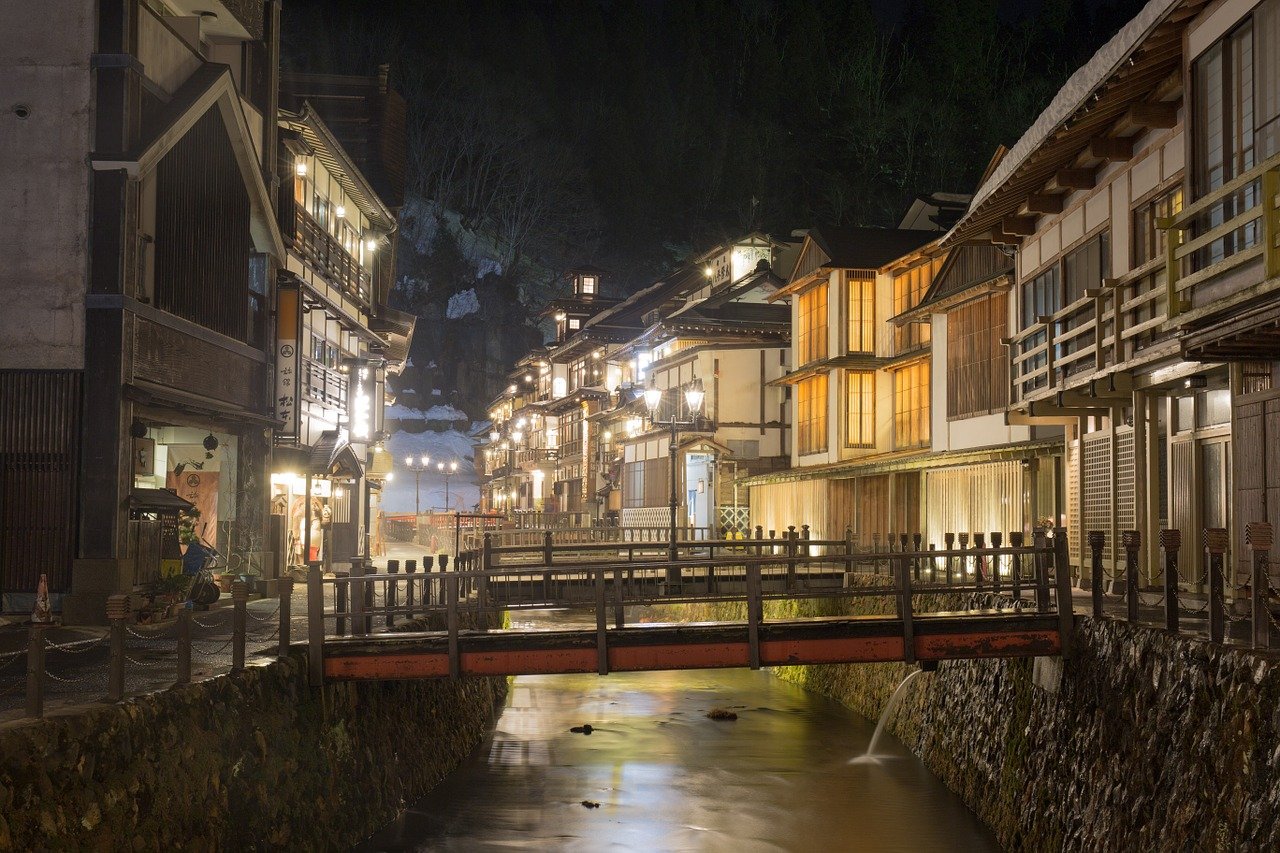 佛山日本留学生活中的挑战与解决方法：走向成功留学之路